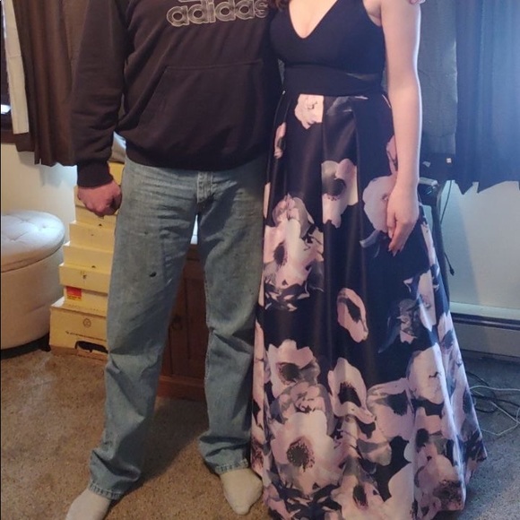 Prom dress - Picture 6 of 7